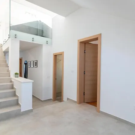 Apartment Luxury Mandre