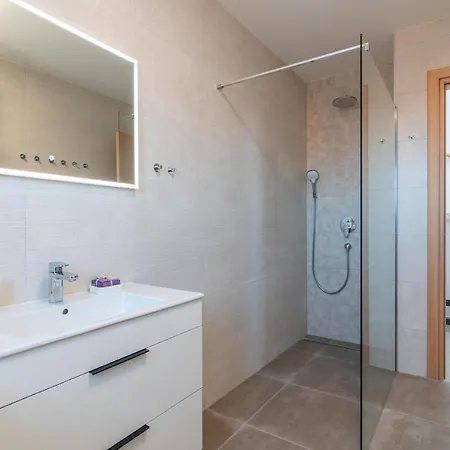 Luxury Apartmán *