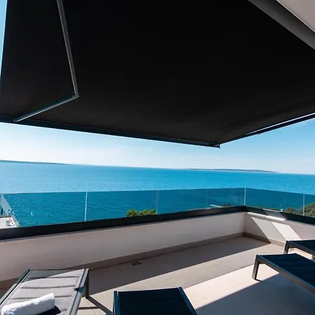 Luxury * Mandre