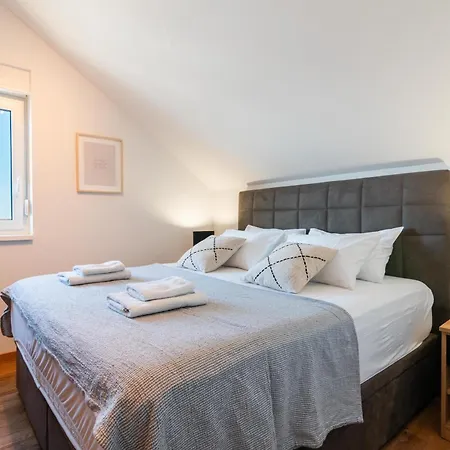 Luxury Mandre